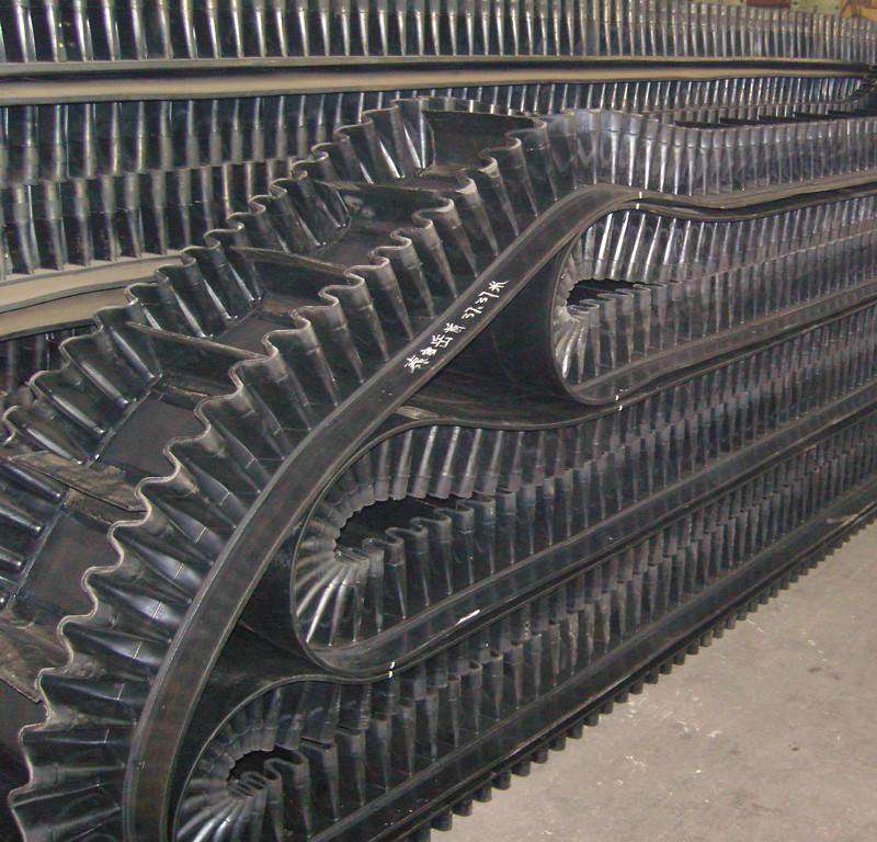 皮帶輸送機(jī)的皮帶怎么修補(bǔ)